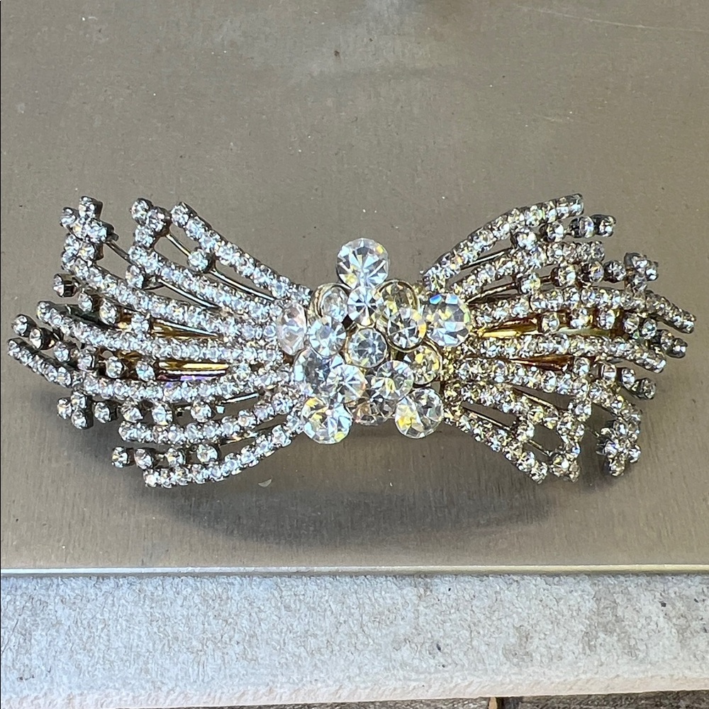 Glitzy and Glamorous Fancy Classy Elegant Crystal Rhinestone Hair Clip Barrette